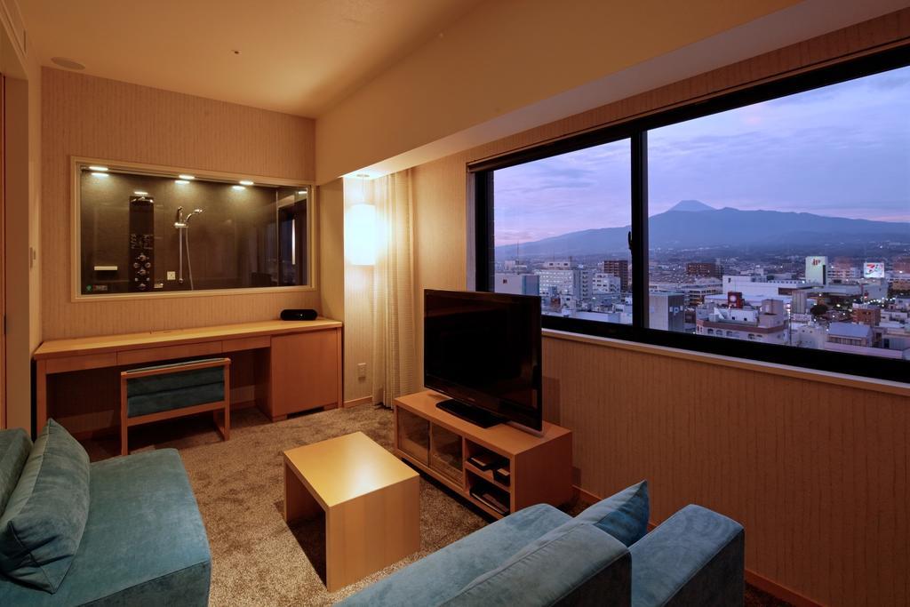 Cocochee Hotel Numazu Chambre photo